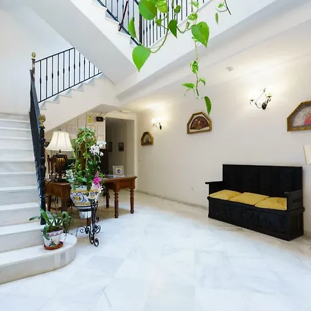 Guest house Ciudad 2*